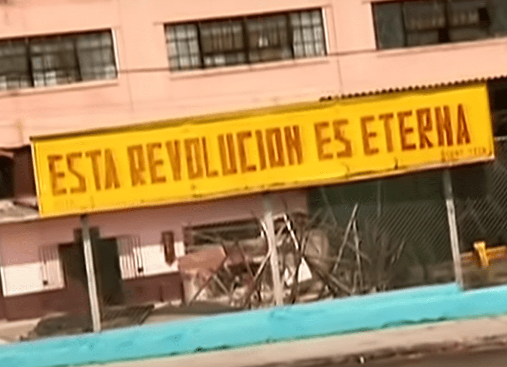 La Revolución Eterna